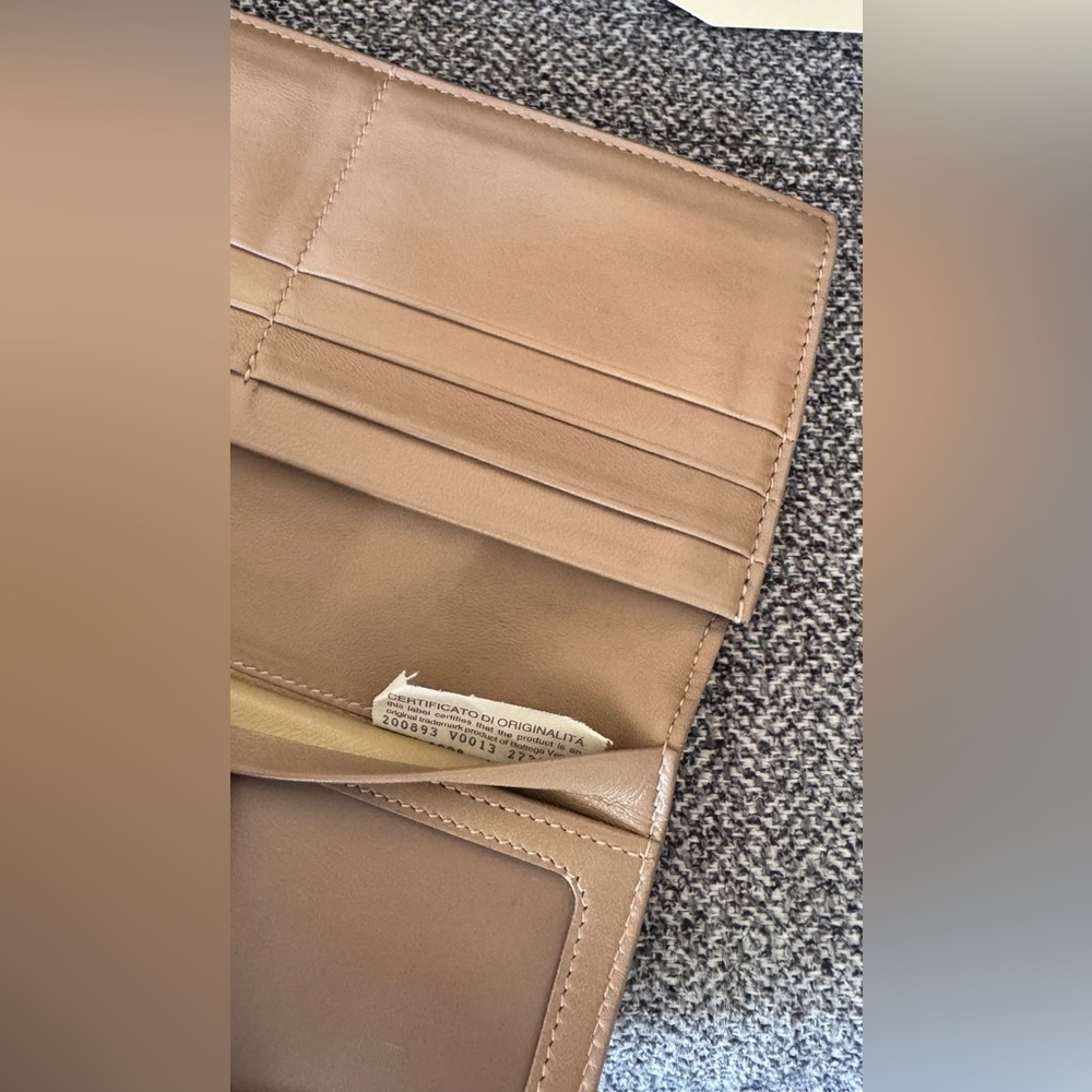 Bottega Veneta Intrecciato Leather Long Flap Wallet - Picture 5 of 13